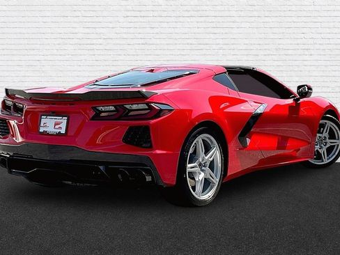 Used 2022 Chevrolet Corvette Stingray Preferred Cpe w/ Engine Appearance Package RWD image 6