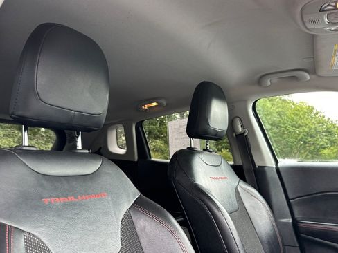 Used 2020 Jeep Compass Trailhawk AWD/4WD image 19