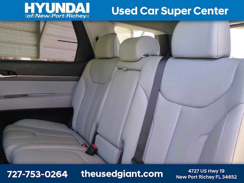 Certified 2022 Hyundai Palisade SEL w/ 8P Bench Seat Package FWD image 16