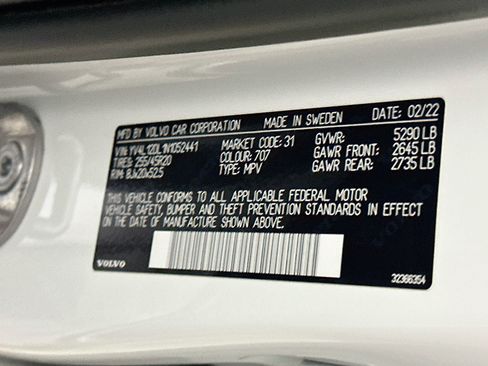 Used 2022 Volvo XC60 B5 Inscription w/ Advanced Package FWD image 12