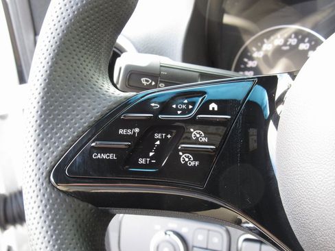 New 2025 Mercedes-Benz Sprinter 4500 image 27