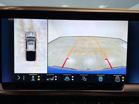 Used 2022 Chevrolet Silverado 1500 LTZ image 25