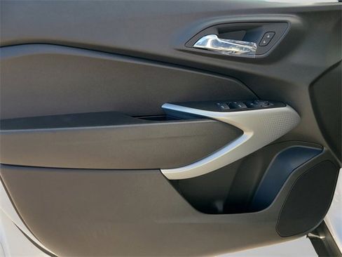 New 2026 Chevrolet Trax RS image 28