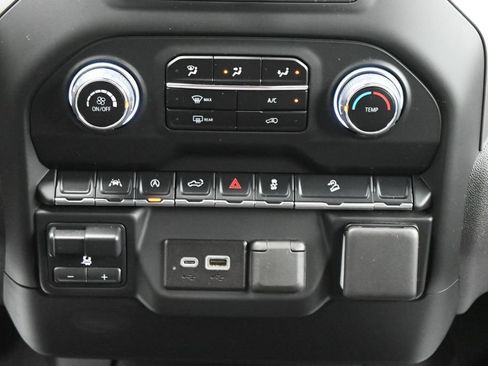 Used 2024 Chevrolet Silverado 1500 Custom Trail Boss w/ Turbomax Blackout Package AWD/4WD image 22