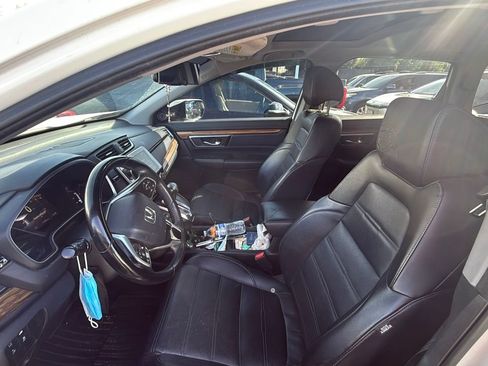 Used 2018 Honda CR-V Touring image 5