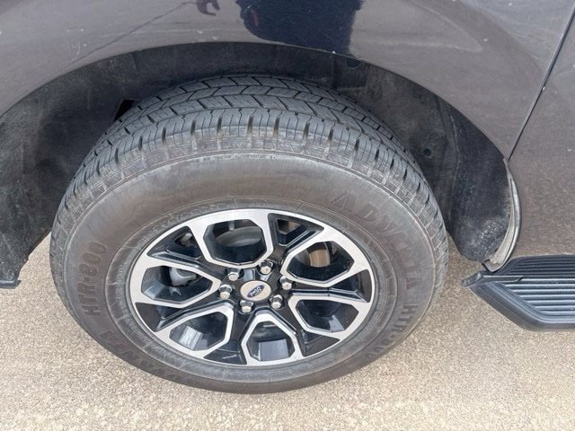 Used 2024 Ford Expedition Max XLT AWD/4WD image 7
