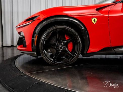 Used 2025 Ferrari Purosangue AWD/4WD image 19