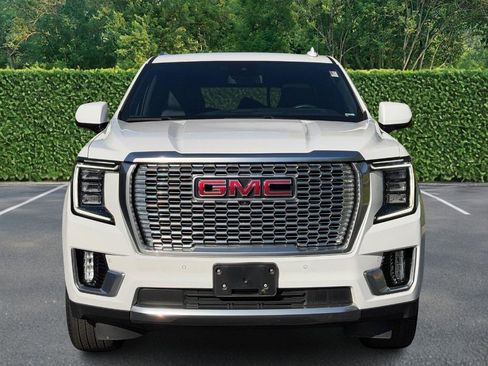 Used 2023 GMC Yukon Denali AWD/4WD image 9