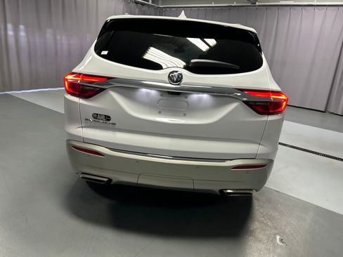 Used 2020 Buick Enclave Premium w/ Surround and Sites Package image 6