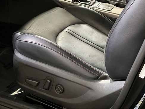 Used 2018 Kia Optima SX image 12