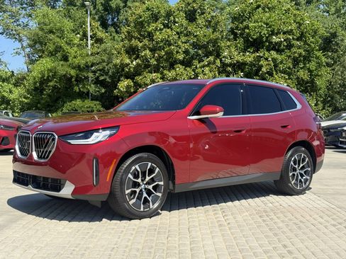 Certified 2025 BMW X3 xDrive30 AWD/4WD image 2