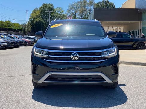 Used 2022 Volkswagen Atlas Cross Sport SE FWD image 2