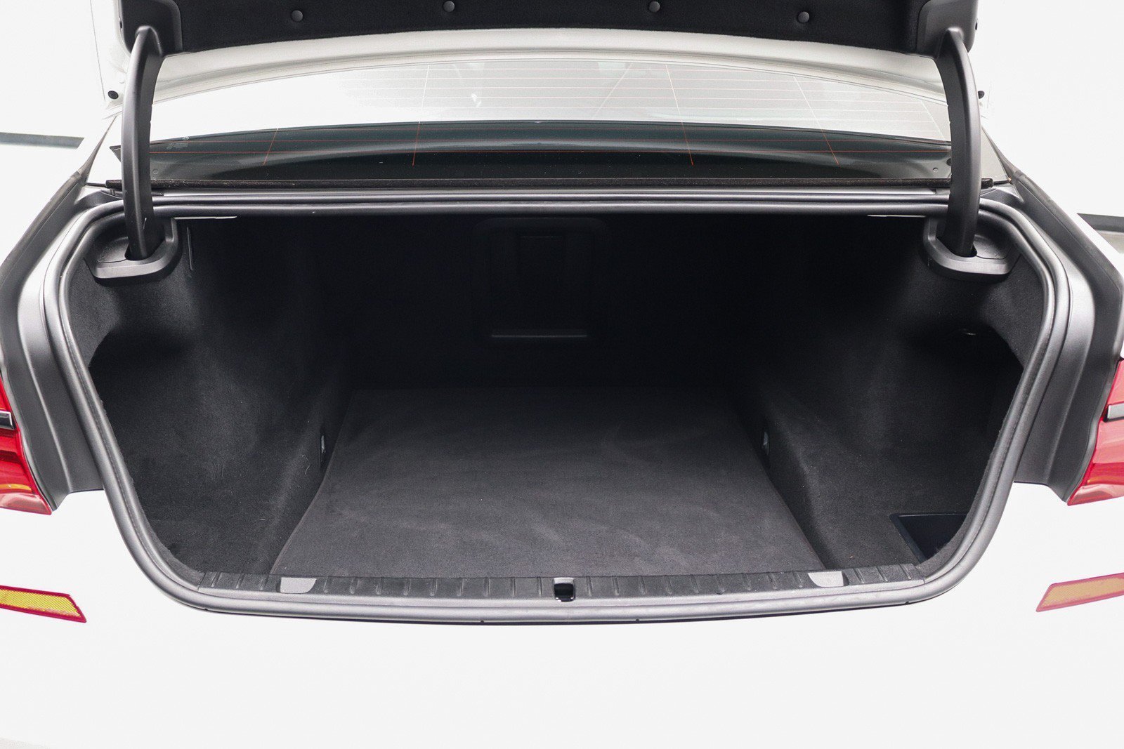 Used 2017 BMW 740i RWD image 34