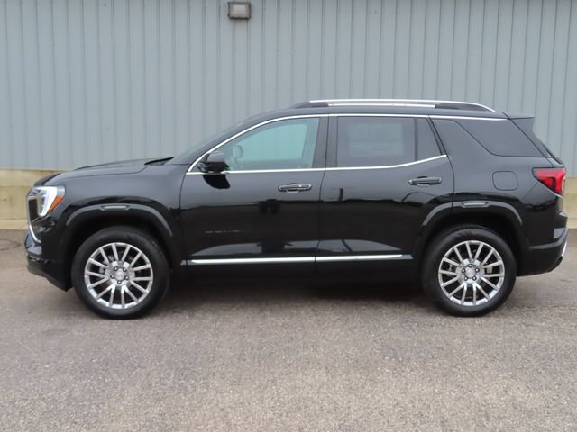 New 2026 GMC Terrain Denali w/ LPO, Black Badging Package AWD/4WD image 8