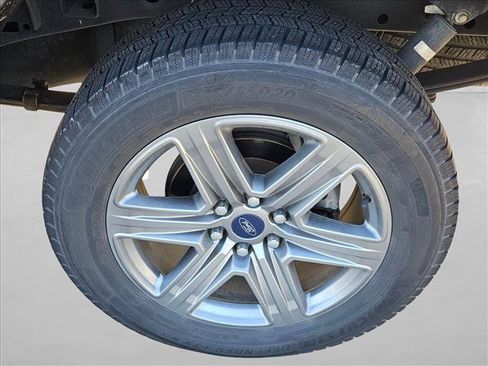 Used 2018 Ford F150 XLT w/ Equipment Group 302A Luxury RWD image 5