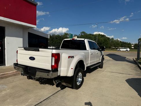 Used 2019 Ford F350 Lariat w/ Lariat Ultimate Package AWD/4WD image 5