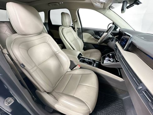 Used 2020 Lincoln Corsair Reserve w/ Rear Removable Package Tray image 29