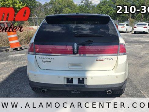 Used 2008 Lincoln MKX FWD image 4