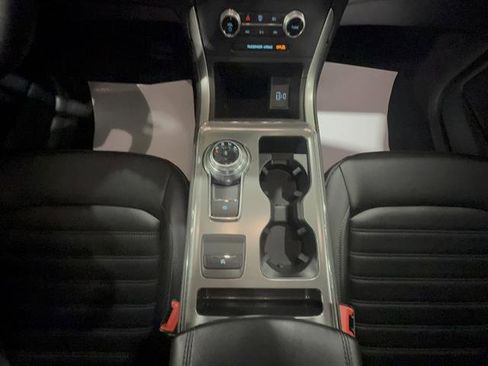 Certified 2022 Ford Edge SEL w/ Convenience Package AWD/4WD image 17