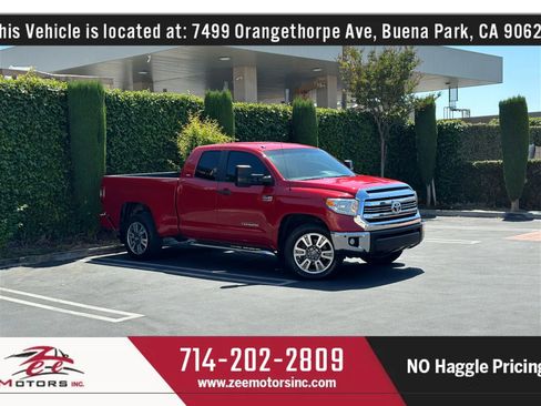 Used 2017 Toyota Tundra SR5 w/ SR5 Upgrade Package image 2