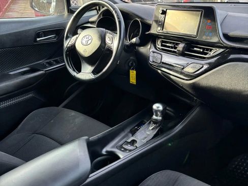 Used 2018 Toyota C-HR image 50