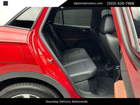 Used 2022 Volkswagen ID.4 Pro S image 21