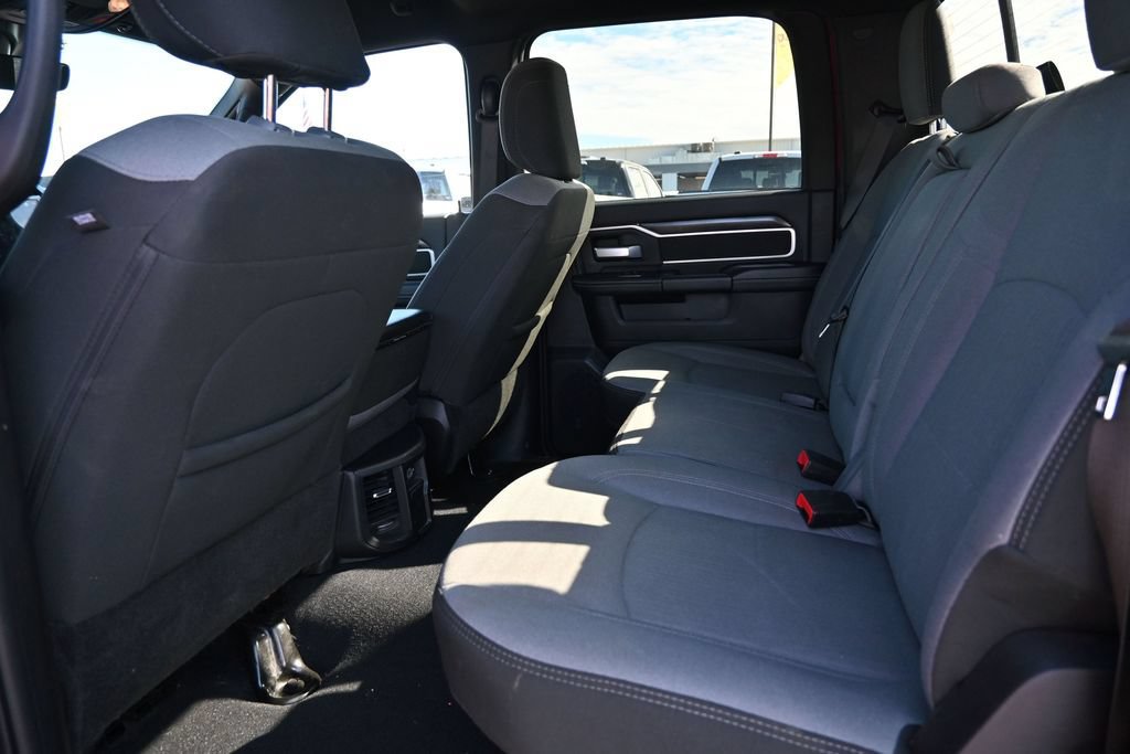 Used 2024 RAM 2500 Big Horn w/ Safety Group AWD/4WD image 18