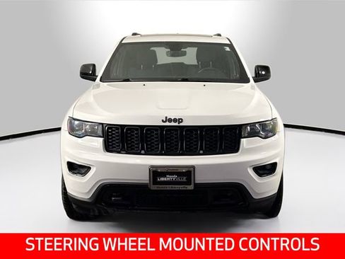 Used 2018 Jeep Grand Cherokee Laredo image 14