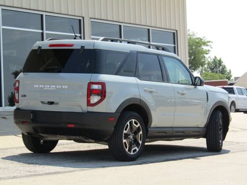 Used 2023 Ford Bronco Sport Outer Banks AWD/4WD image 3