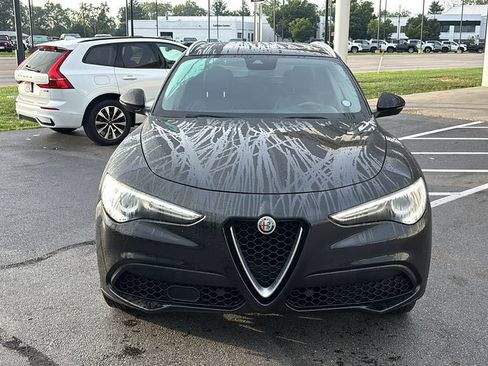 Used 2018 Alfa Romeo Stelvio Ti AWD/4WD image 4