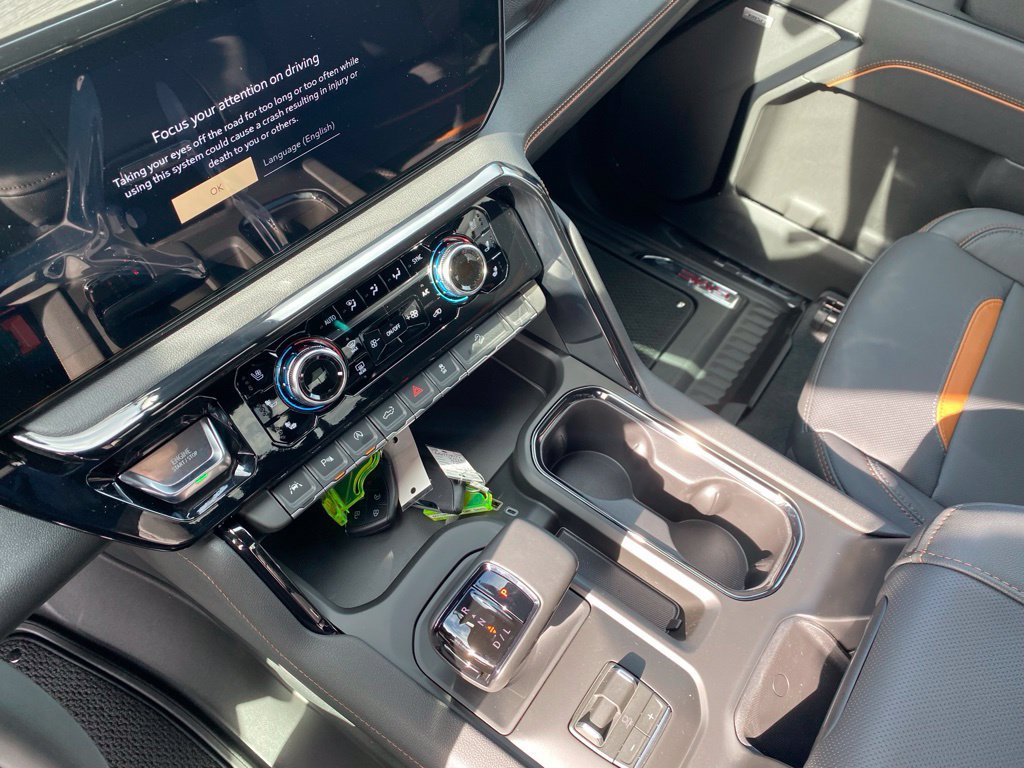 New 2026 GMC Sierra 1500 AT4 w/ AT4 Premium Package AWD/4WD image 20