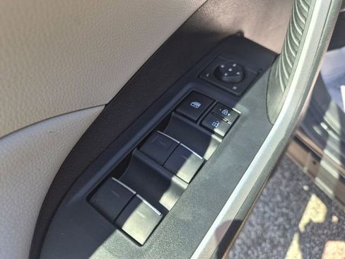 Used 2023 Toyota RAV4 XLE w/ Convenience Package AWD/4WD image 14