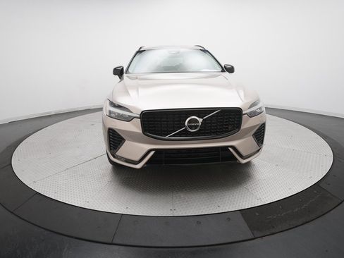 Used 2024 Volvo XC60 B5 Plus w/ Protection Package Premier image 11