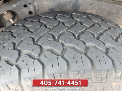 Used 2018 Toyota 4Runner TRD Off-Road AWD/4WD image 11
