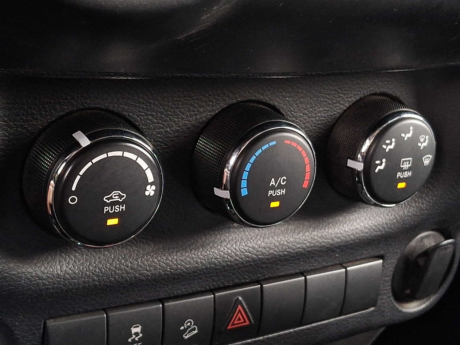 Used 2015 Jeep Wrangler Sport AWD/4WD image 16