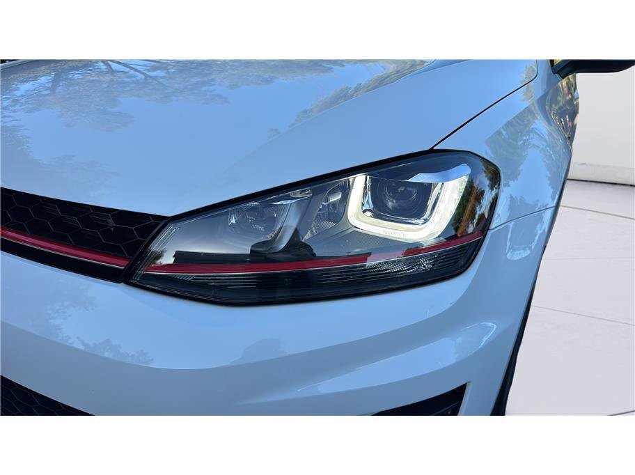 Used 2016 Volkswagen GTI SE FWD image 25