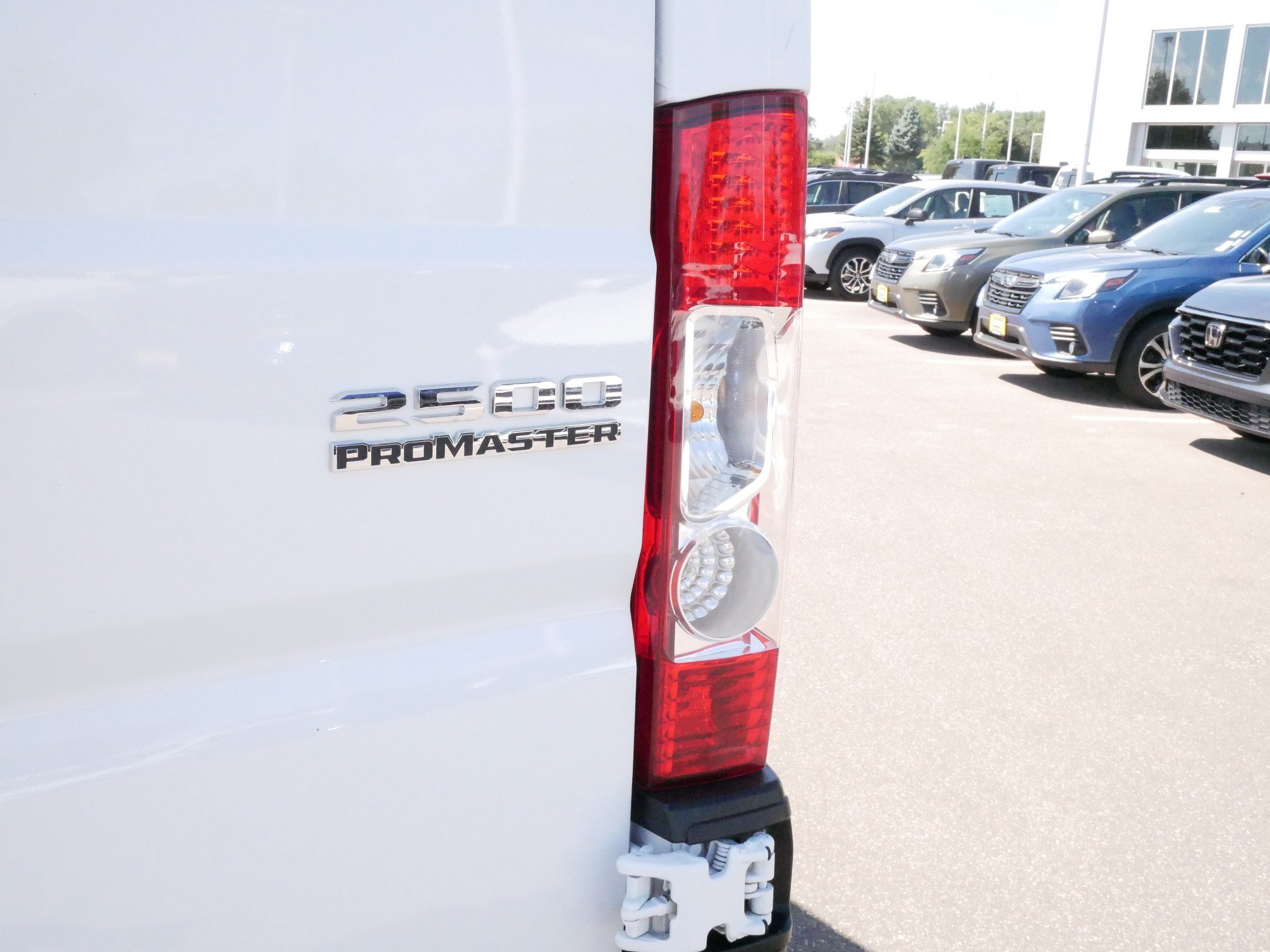 Used 2026 RAM ProMaster 2500 w/ Convenience Group FWD image 17