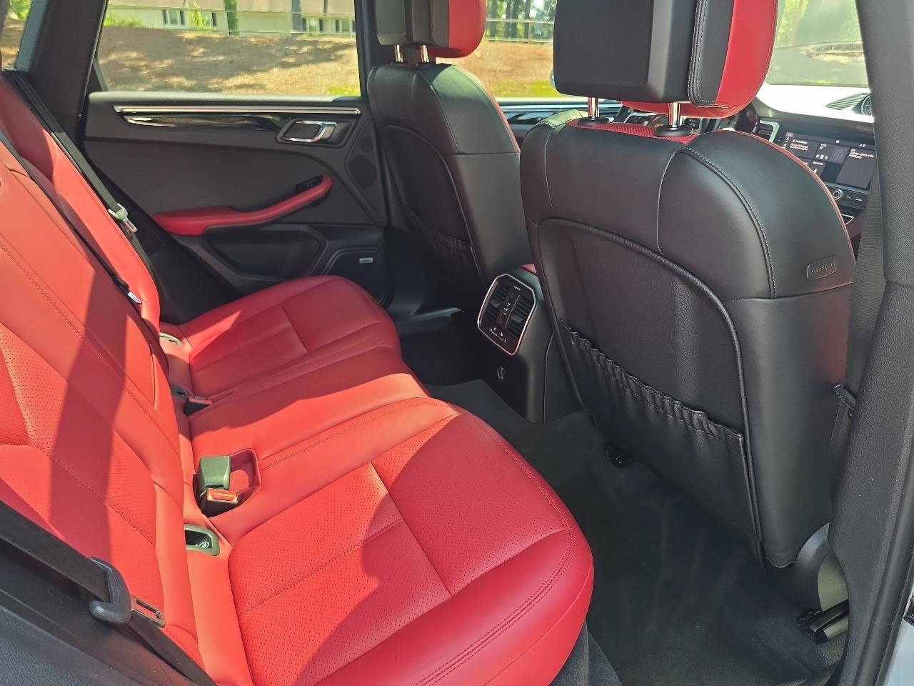 Used 2019 Porsche Macan S w/ Premium Package Plus AWD/4WD image 21