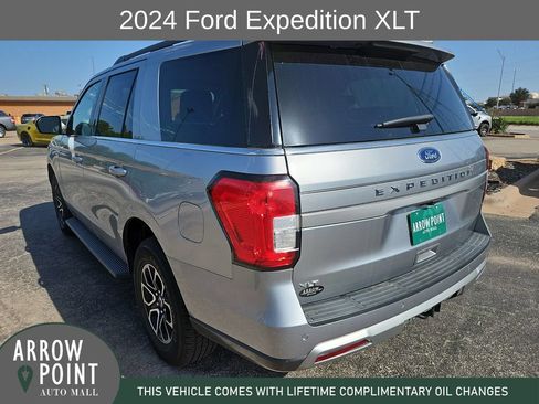 Used 2024 Ford Expedition XLT RWD image 9