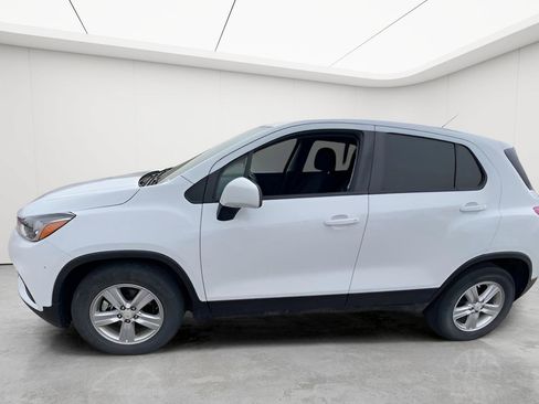 Used 2021 Chevrolet Trax LS w/ Tint and Cruise Package FWD image 8