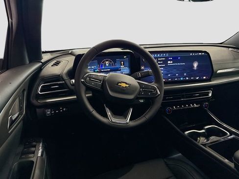 New 2026 Chevrolet Traverse LT w/ LPO, Floor Liner Package AWD/4WD image 23