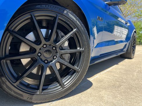 Used 2019 Ford Mustang GT Premium image 15