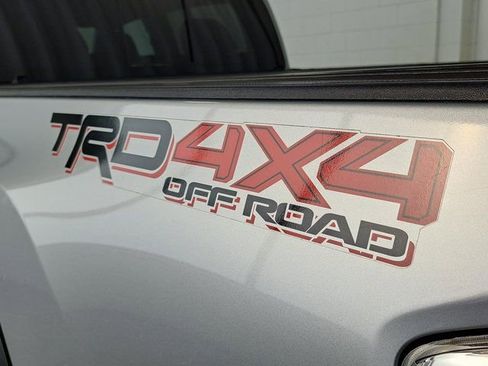 Used 2021 Toyota Tacoma TRD Off-Road AWD/4WD image 28