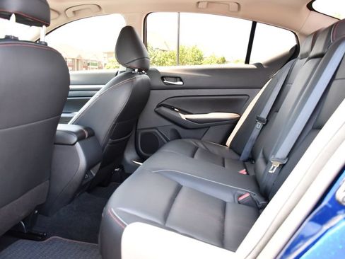 Used 2024 Nissan Altima 2.5 SR w/ SR Premium Package FWD image 21