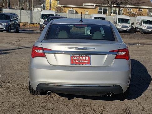 Used 2011 Chrysler 200 Touring w/ Cold Weather Group image 5