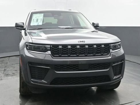 New 2026 Jeep Grand Cherokee Laredo image 8