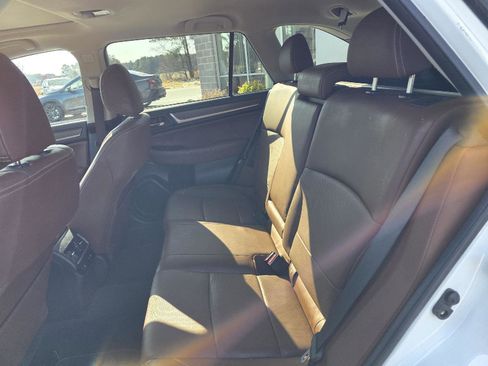 Used 2017 Subaru Outback 3.6R Touring w/ Popular Package #5A image 23