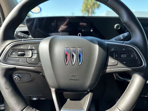 Used 2025 Buick Encore GX Sport Touring w/ Comfort Package image 21