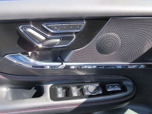 Used 2023 Lincoln Corsair Reserve FWD image 13