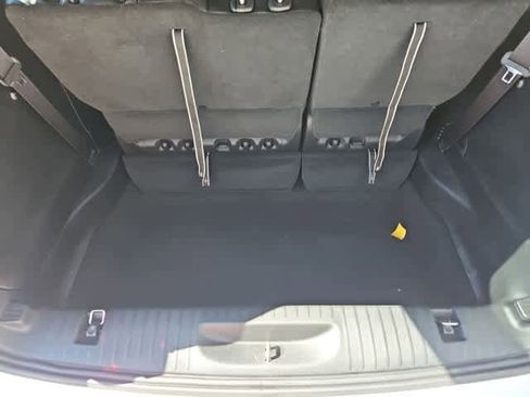 New 2026 Chrysler Pacifica Select FWD image 32